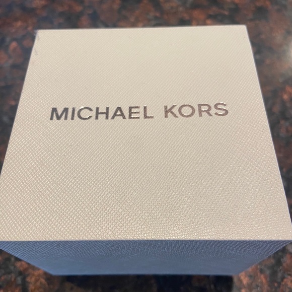 Rose Gold Michael Kors Watch - Picture 4 of 4